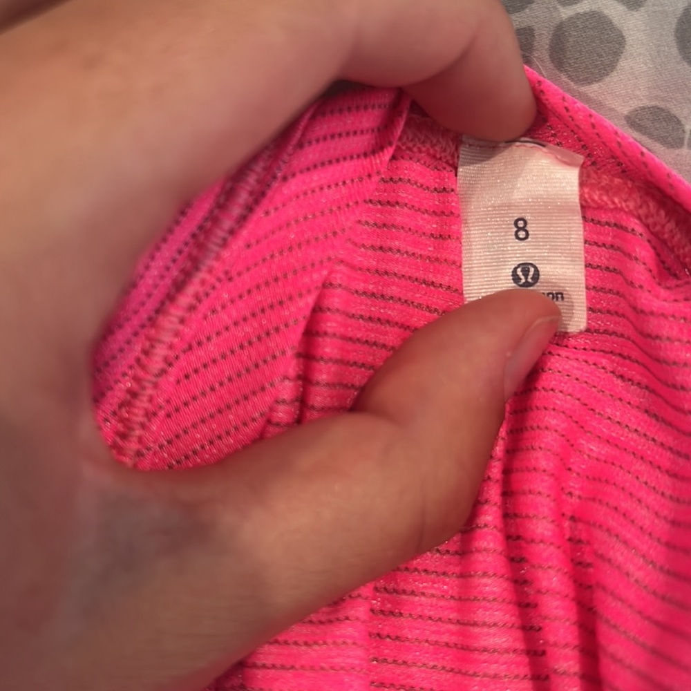 RARE Lululemon Top - Picture 4 of 4